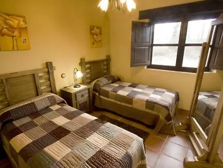 בית כפרי Casas Herrenales De Ulaca