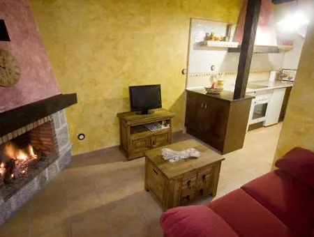 Casas Herrenales De Ulaca