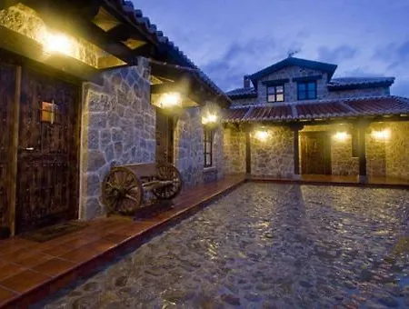 Casas Herrenales De Ulaca בית כפרי Solosancho