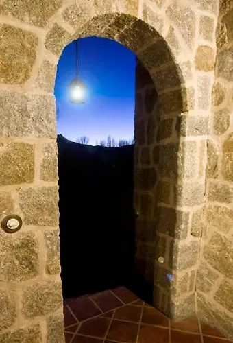 Casas Herrenales De Ulaca