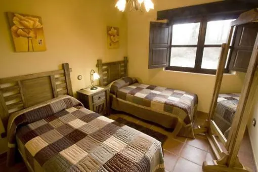 컨트리하우스 Casas Herrenales De Ulaca