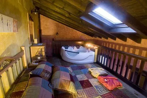 Casas Herrenales De Ulaca